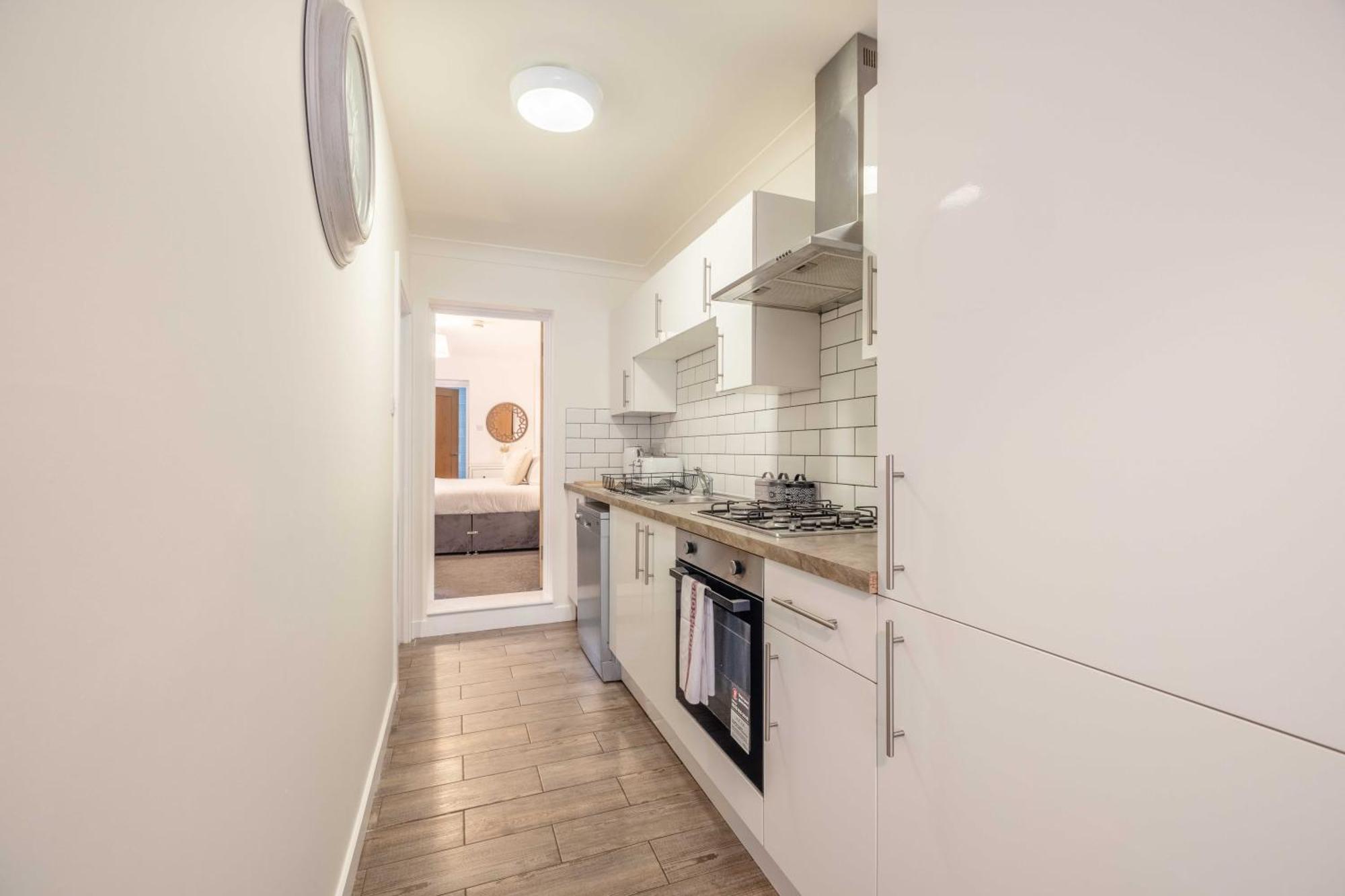 Stylish 5 Min Walk To Castle Apartment Windsor