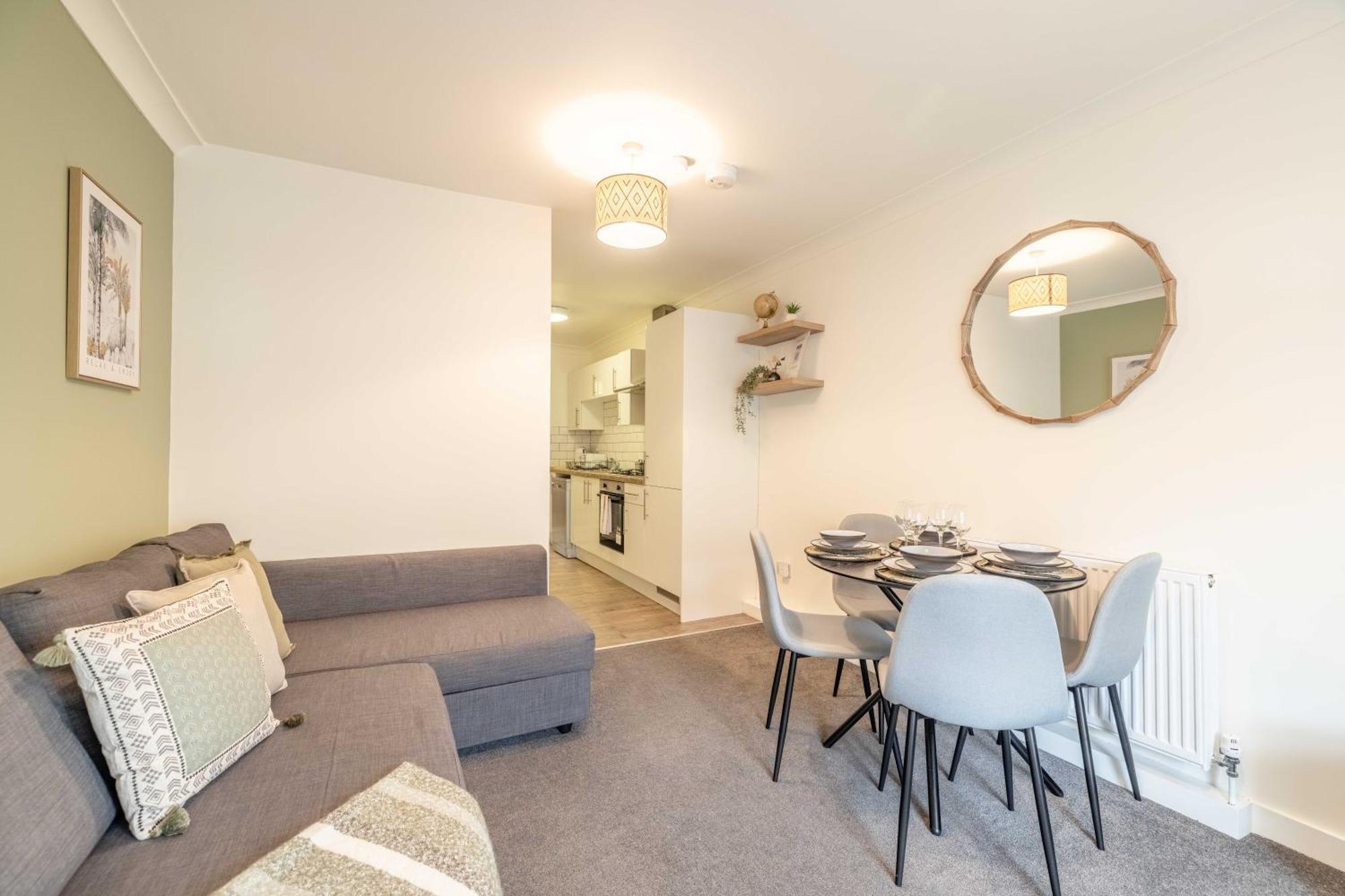 Stylish 5 Min Walk To Castle Appartamento Windsor